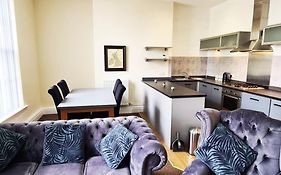 Luxury 2 Bed 2 Bath Suite